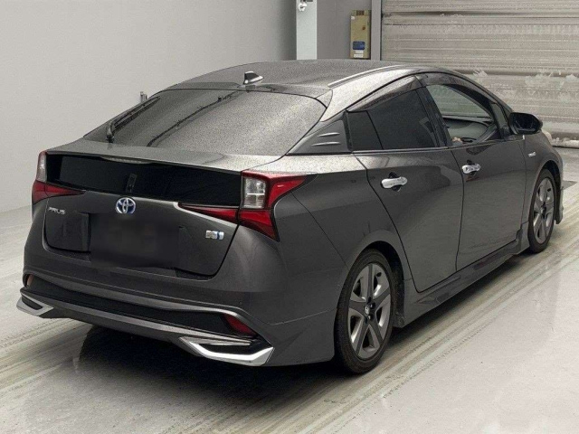 TOYOTA PRIUS 2019