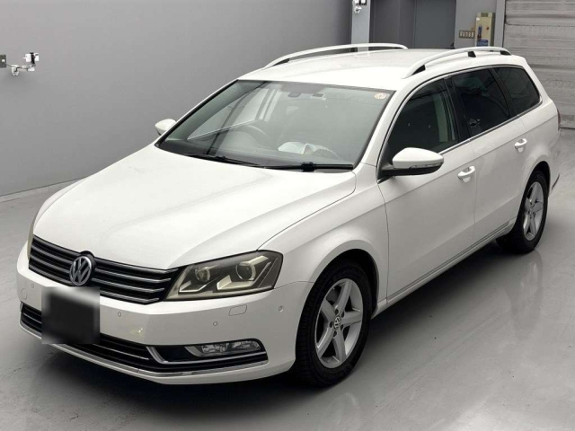 VOLKSWAGEN PASSAT VARIANT 2014