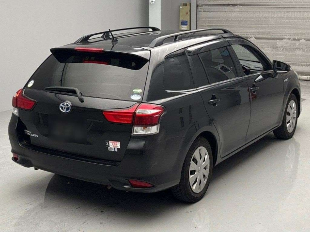 TOYOTA COROLLA FIELDER 2017