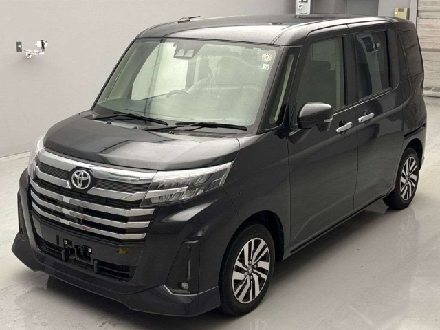 TOYOTA ROOMY 2022