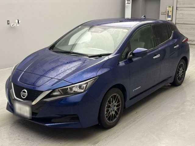 NISSAN LEAF 2021