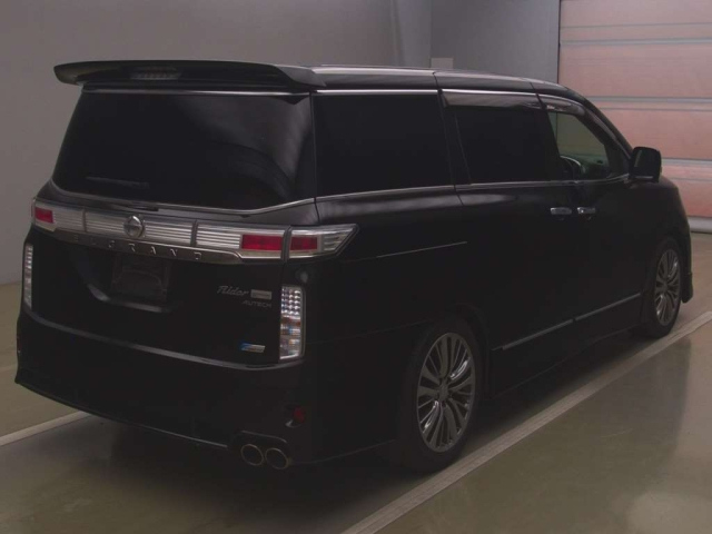 NISSAN ELGRAND 2012