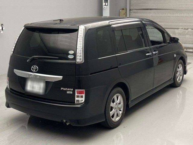 TOYOTA ISIS 2012