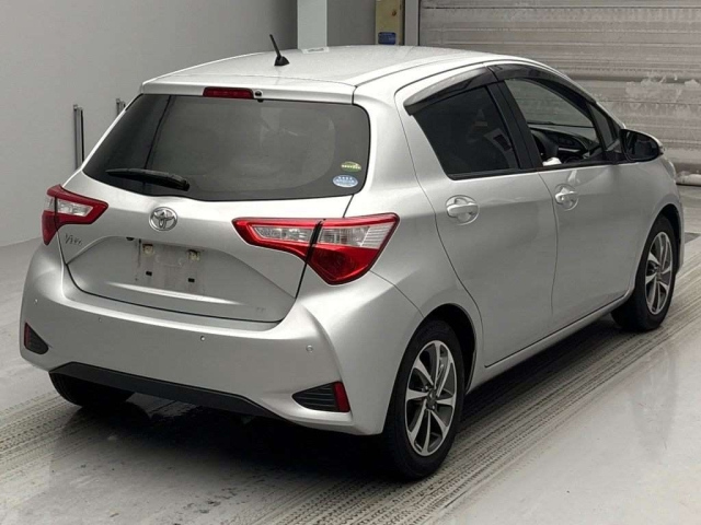 TOYOTA VITZ 2019