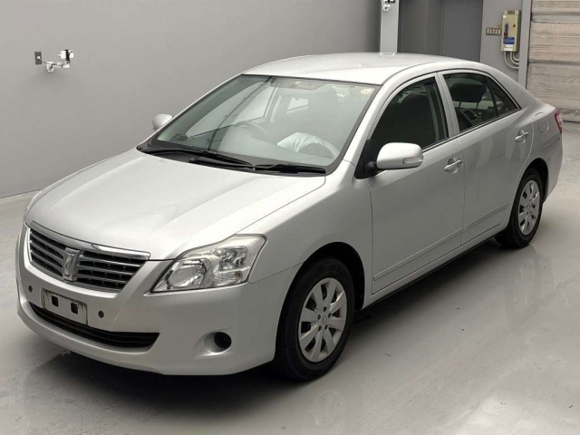 TOYOTA PREMIO 2012