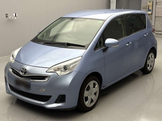 TOYOTA RACTIS 2015