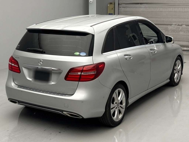 MERCEDES BENZ B CLASS 2018