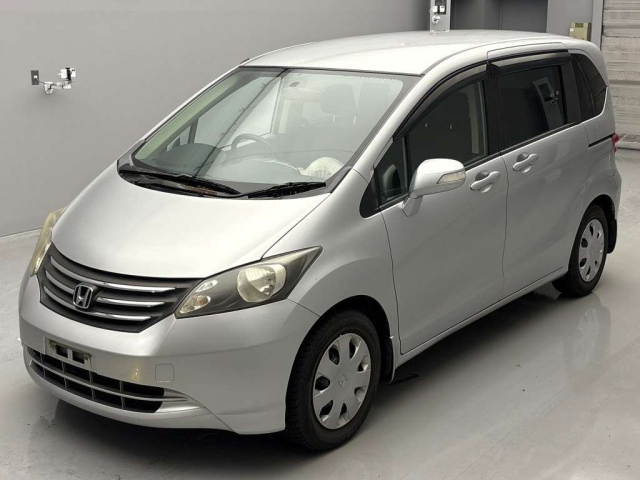 HONDA FREED 2008