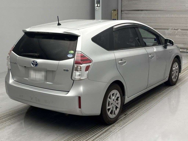 TOYOTA PRIUS ALPHA 2019