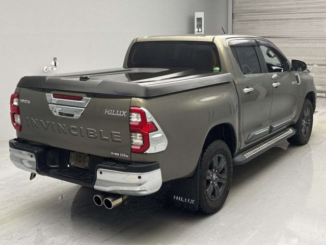TOYOTA HILUX 2021