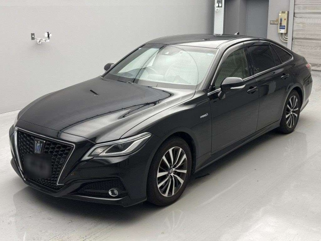 TOYOTA CROWN 2018