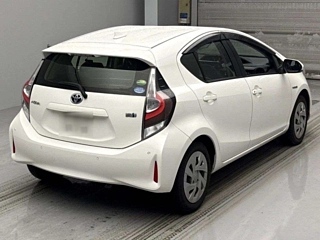 TOYOTA AQUA 2020