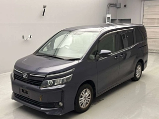 TOYOTA VOXY 2014