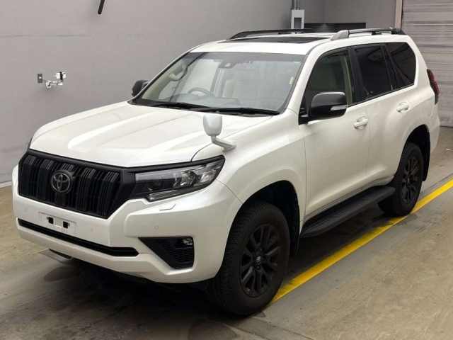 TOYOTA LAND CRUISER PRADO 2023
