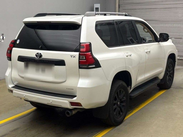 TOYOTA LAND CRUISER PRADO 2023