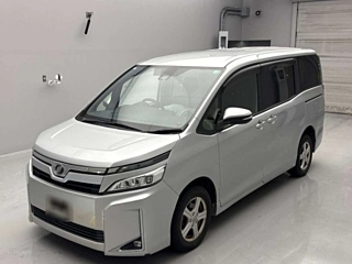 TOYOTA VOXY 2017