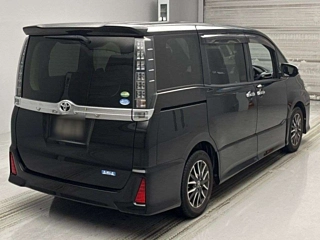 TOYOTA VOXY 2015