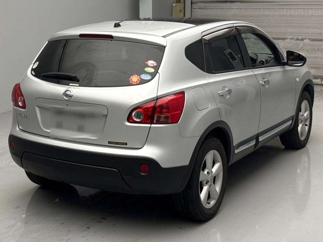 NISSAN DUALIS 2011