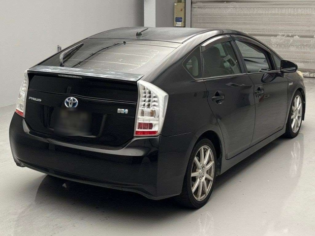TOYOTA PRIUS 2010