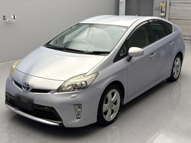 TOYOTA PRIUS 2012