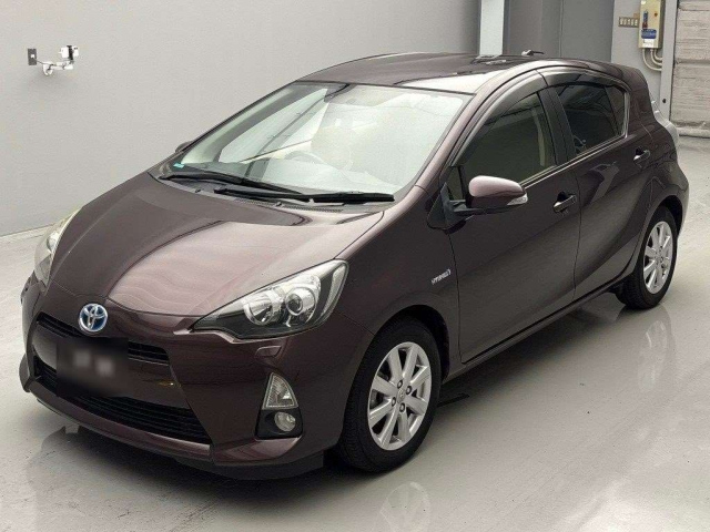 TOYOTA AQUA 2014