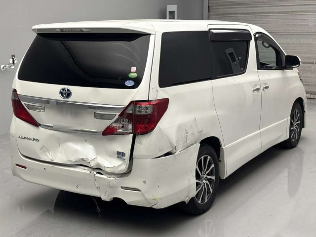 TOYOTA ALPHARD 2013