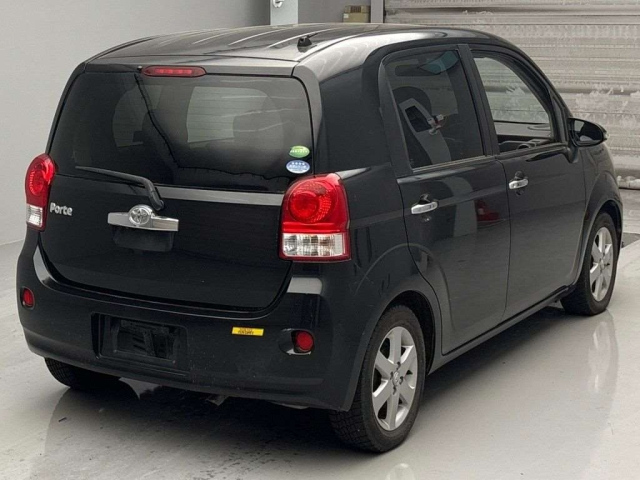 TOYOTA PORTE 2014