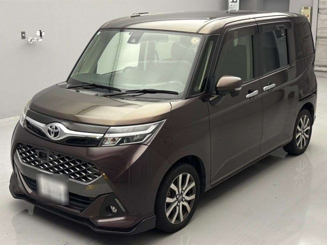 TOYOTA TANK 2017
