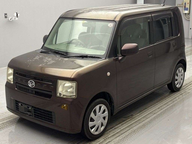 DAIHATSU MOVE CONTE 2011