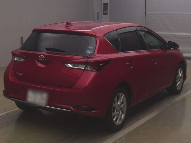 TOYOTA AURIS 2015