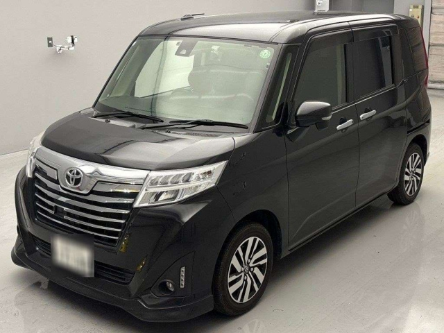 TOYOTA ROOMY 2017
