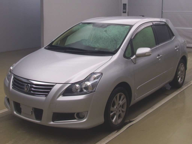 TOYOTA BLADE 2011