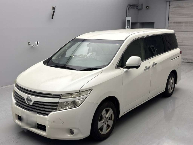 NISSAN ELGRAND 2010