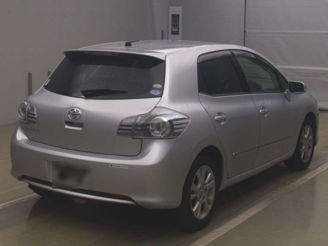 TOYOTA BLADE 2011
