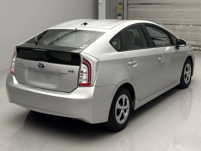 TOYOTA PRIUS 2012