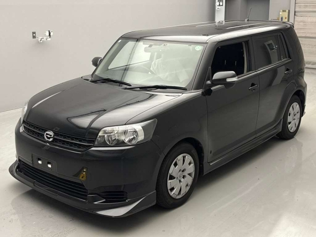 TOYOTA COROLLA RUMION 2011