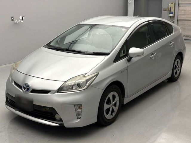 TOYOTA PRIUS 2012