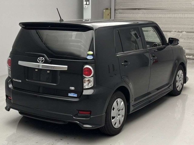 TOYOTA COROLLA RUMION 2011