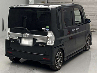 DAIHATSU TANTO 2014