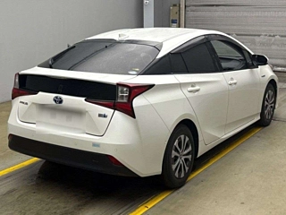 TOYOTA PRIUS 2019