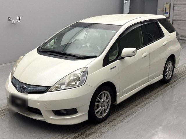 HONDA FIT SHUTTLE 2013