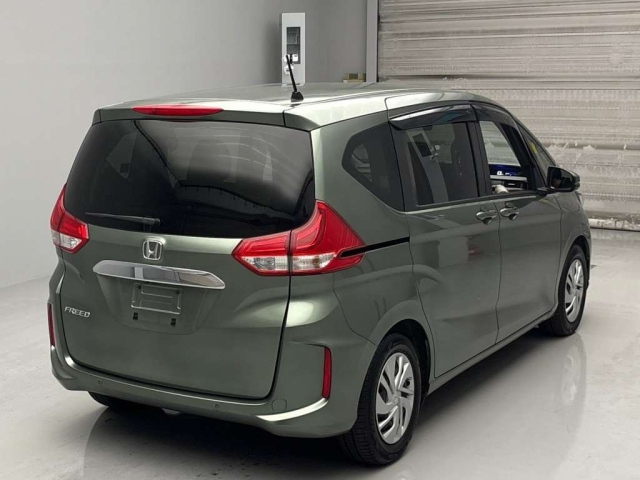 HONDA FREED 2022