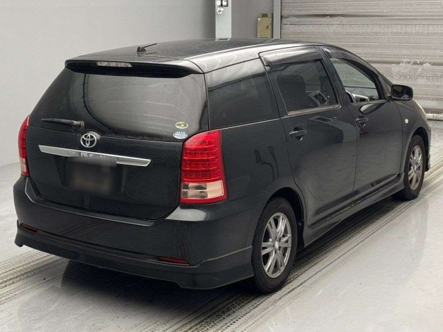 TOYOTA WISH 2008