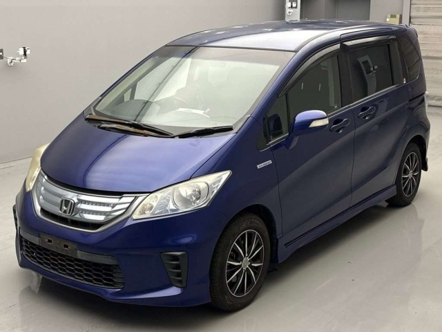 HONDA FREED 2013