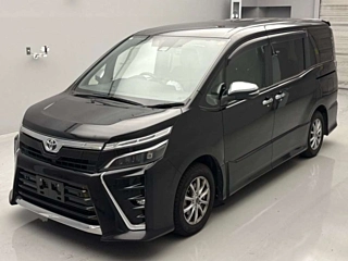 TOYOTA VOXY 2021