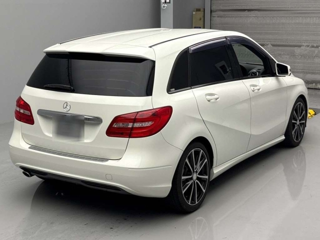 MERCEDES BENZ B CLASS 2012