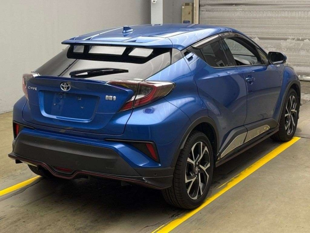 TOYOTA C-HR 2017