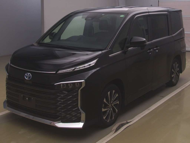TOYOTA VOXY 2022