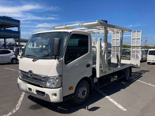 HINO DUTRO 2025