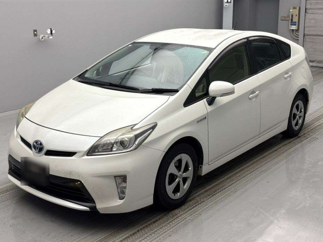 TOYOTA PRIUS 2012